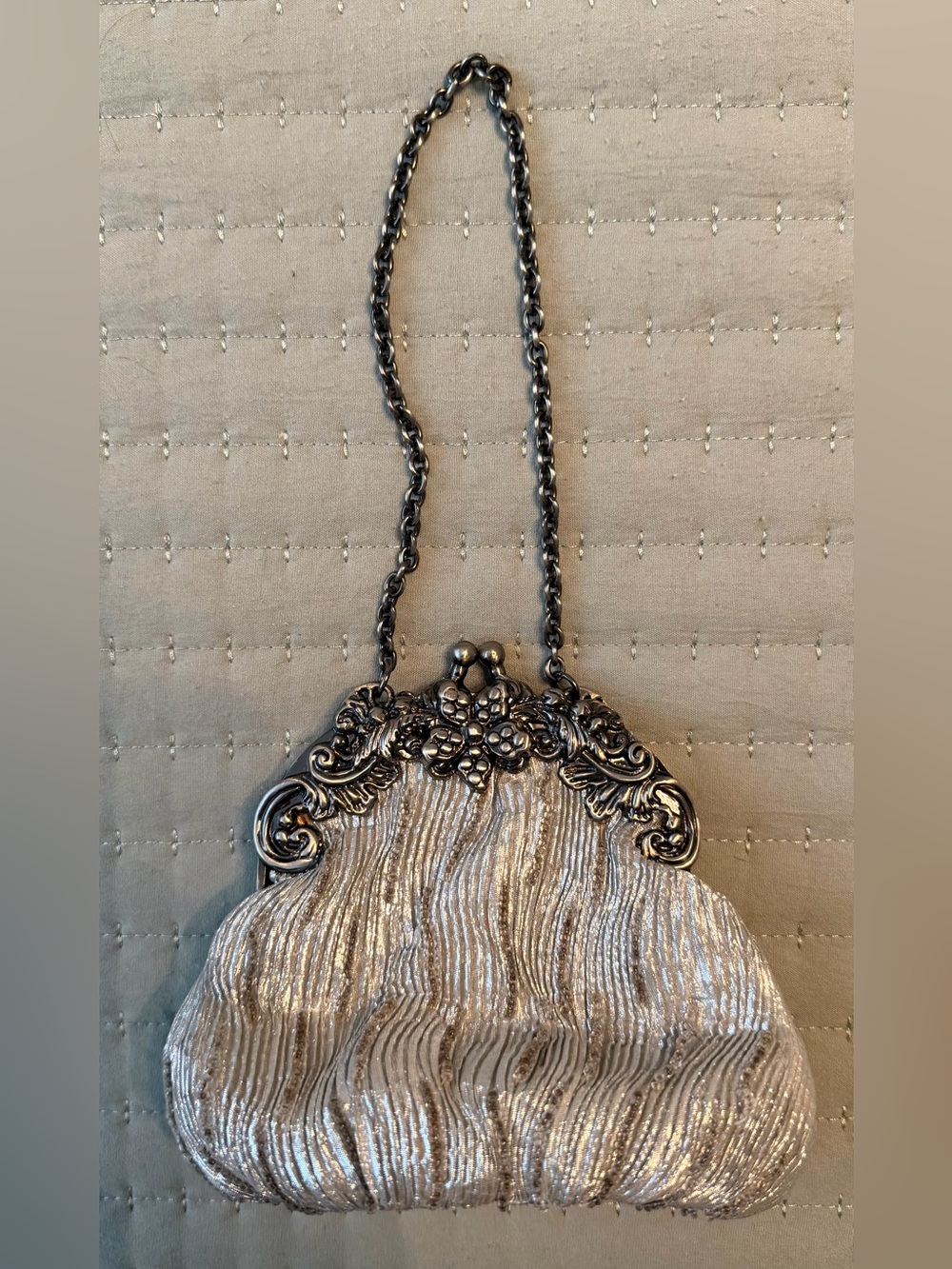 Elka Vintage Silver Evening Bag With Pewter Closure